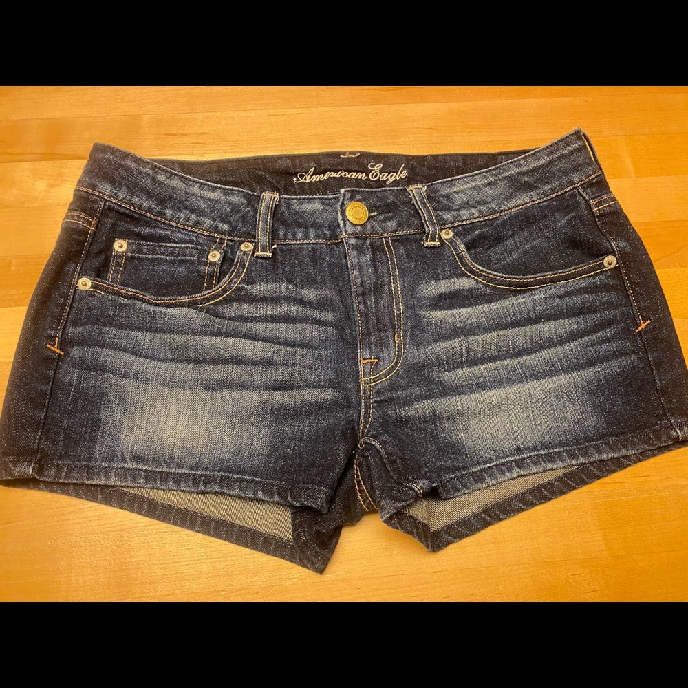 American Eagle Shorts Sz 12.  EUC